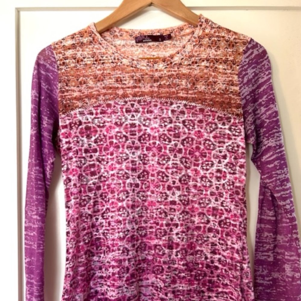 Women's Prana top